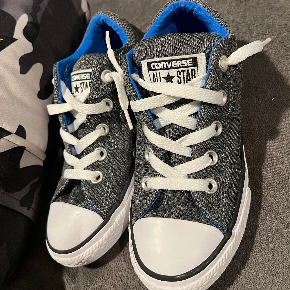 Boys Like New Converse AllStars